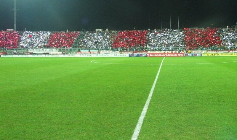 Del-Conero-gremito2
