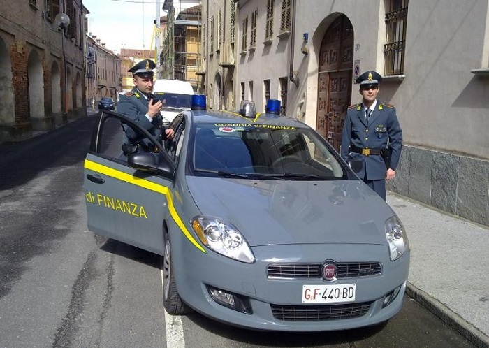 Guardia_di_finanza_Pattuglia